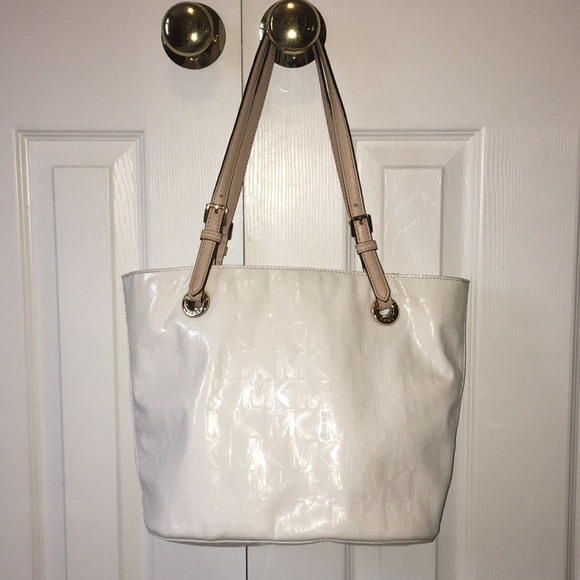 Michael Kors Handbags - Michael Kors Purse